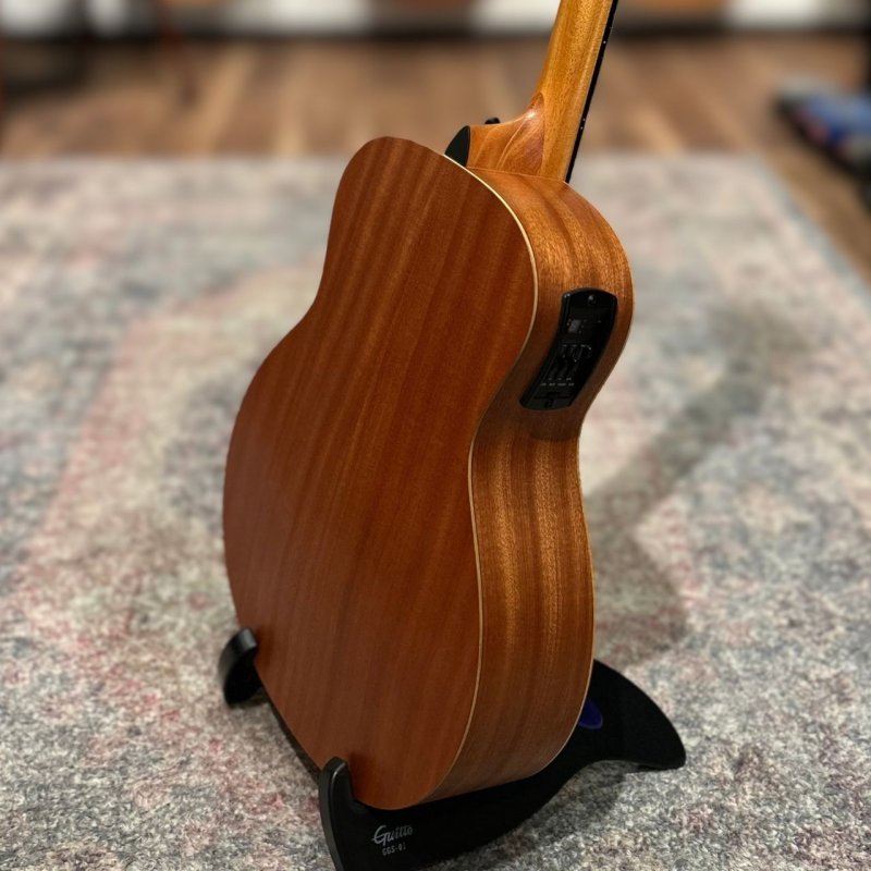 画像4:  【USED】  【一点物】  Taylor / GS-mini-e Special Edition (Sakuraburst)    (4)