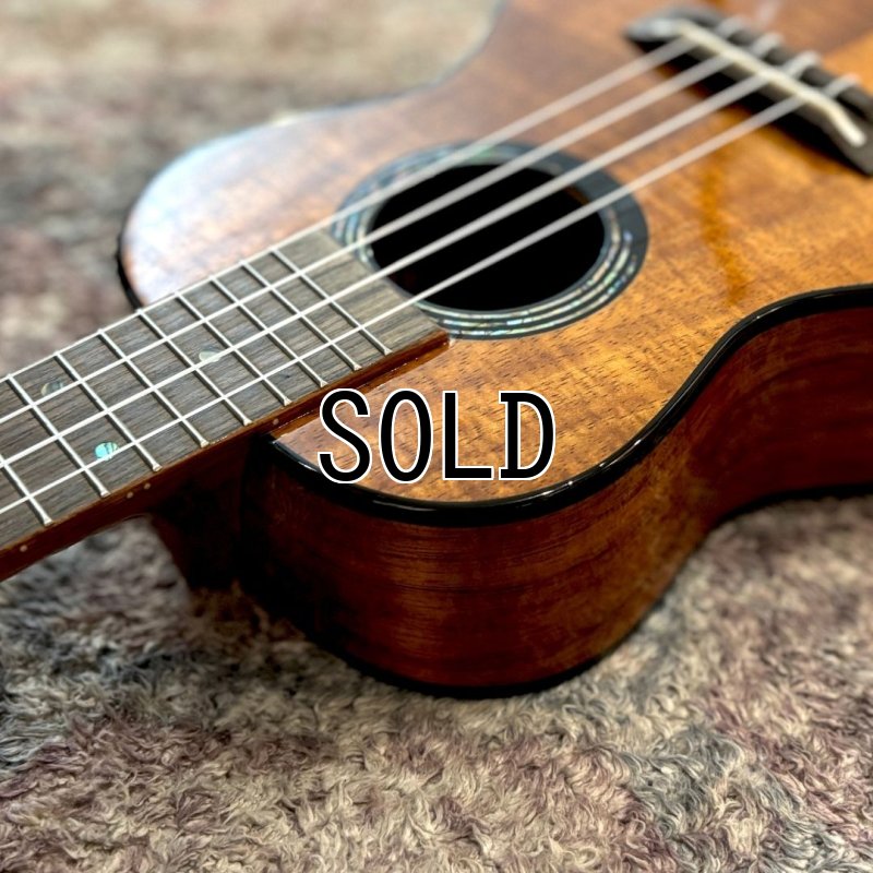 画像3:  【OUTLET】  KUMU ukulele / Hi-Gloss Concert (#21050702)   (3)