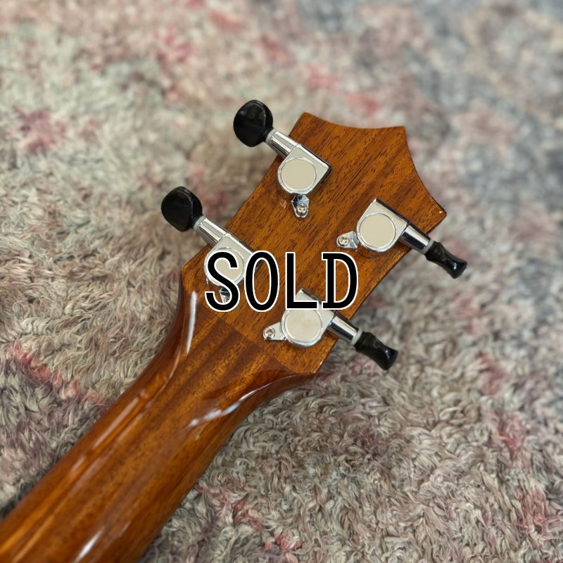 画像6:  【OUTLET】  KUMU ukulele / Hi-Gloss Concert (#21050702)   (6)