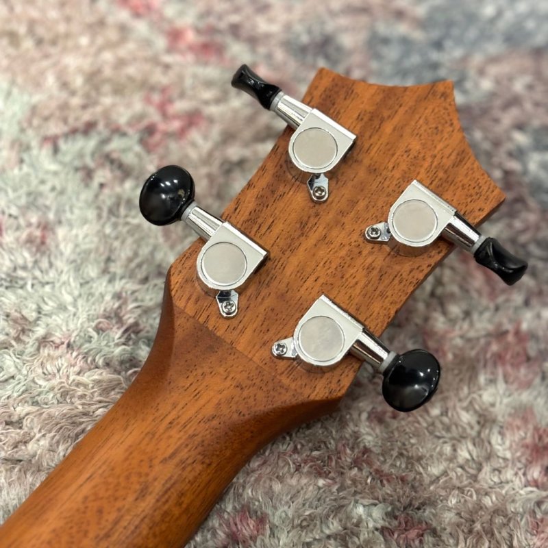 画像7:  【OUTLET】  KUMU ukulele / Feather Tenor w / Five-O by LRBaggs (#18081468)   (7)