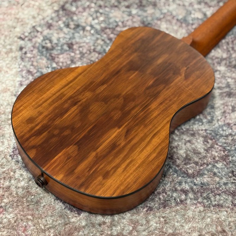 画像10:  【OUTLET】  KUMU ukulele / Feather Tenor w / Five-O by LRBaggs (#18081468)   (10)