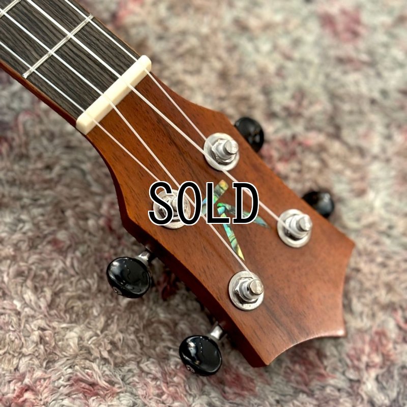 画像5:  【USED】  KUMU ukulele / Tuxedo Tenor w / Five-O by LRBaggs (#20060043)  【店頭展示品】 (5)