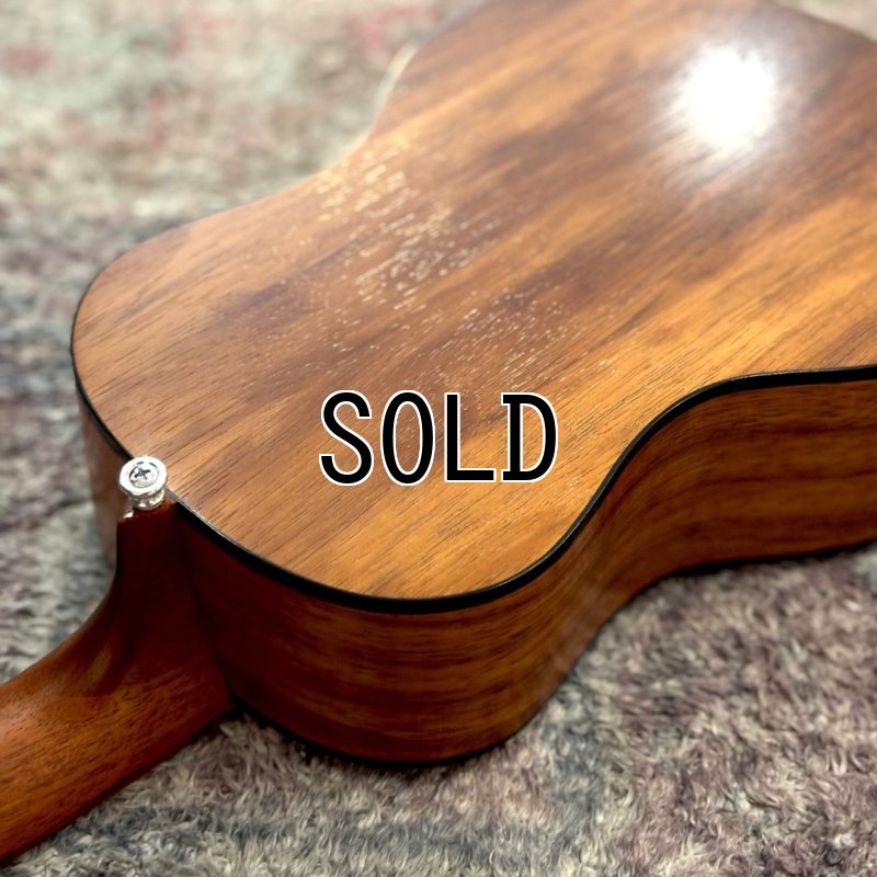 画像8:  【USED】  KUMU ukulele / Tuxedo Tenor w / Five-O by LRBaggs (#20060043)  【店頭展示品】 (8)